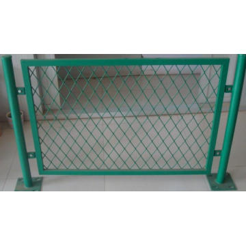 Railway Expanded Mesh Fence